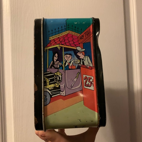 The Addams Family lunch box - Picture 3 of 6